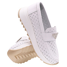 Dámské prolamované mokasíny